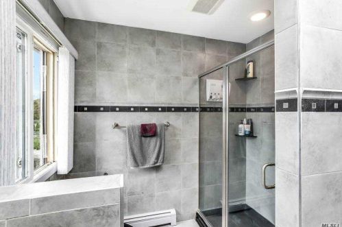 50 Annandale Rd, Commack NY 11725-1746 exterior