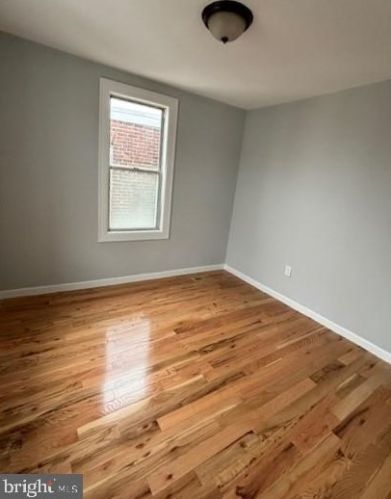 5937 Leithgow St, Philadelphia PA 19123-2127 exterior