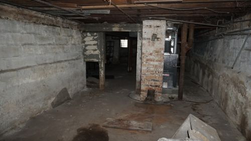 7629 Dante Ave, Chicago IL 60619-2719 exterior