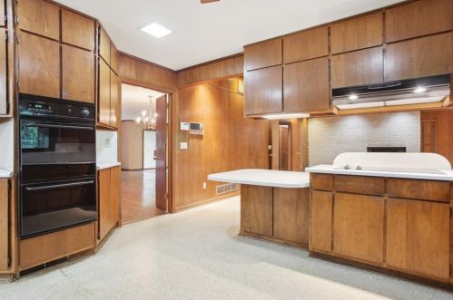 1768 Morris Landers Dr, Atlanta GA  30345-4102 exterior