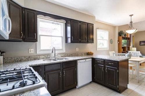 115 Newburn Dr, Pittsburgh PA 15216-1213 exterior