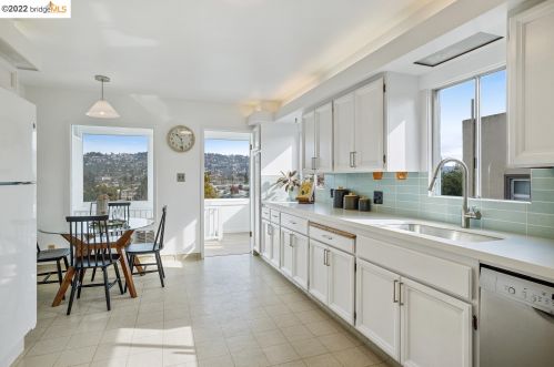 739 Cerrito, Berkeley CA 94706-1521 exterior