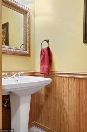 4133 Countryview Dr, Saint Paul MN 55123-3948 exterior