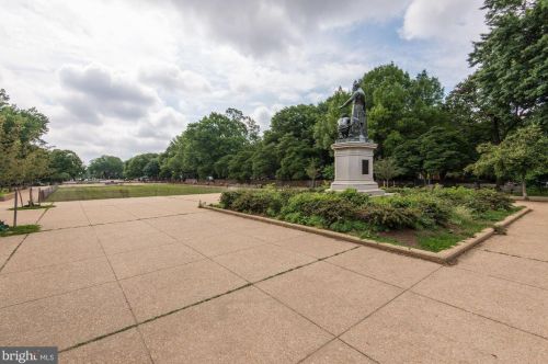 1315 Independence Ave, Washington DC  20003-2300 exterior