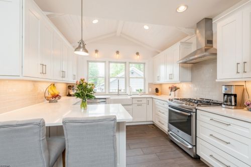 109 Alden St, Cranford, NJ 07016-2130