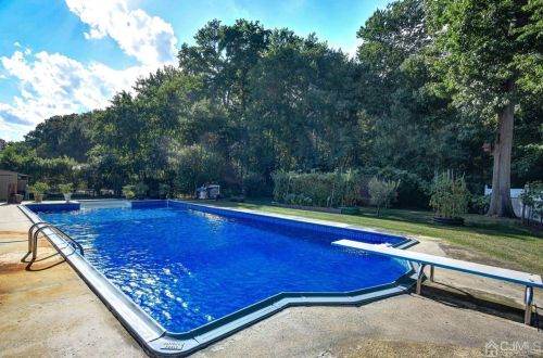 2 Colonial Dr, Old Bridge NJ 08857-2405 exterior