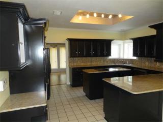 10902 D K Ranch Rd, Austin TX  78759-6014 exterior