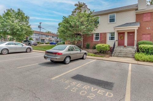 1502 Oriole Ln, Saint Louis MO 63144-1110 exterior