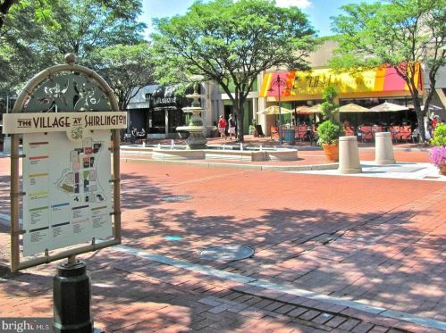 1418 Martha Custis Dr, Alexandria VA 22302-2028 exterior