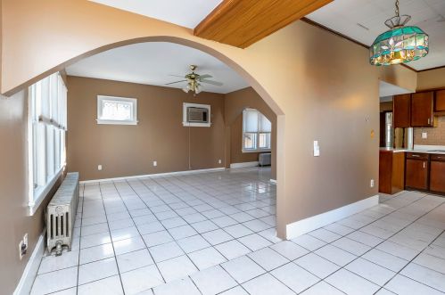 1113 Madison St, Milwaukee WI 53204-2218 exterior