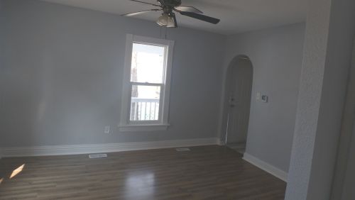 557 Oak St, Waukegan IL 60085-6530 exterior