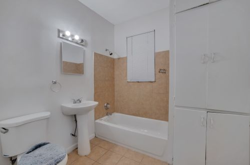 317 136 St, Chicago IL 60827-1823 exterior