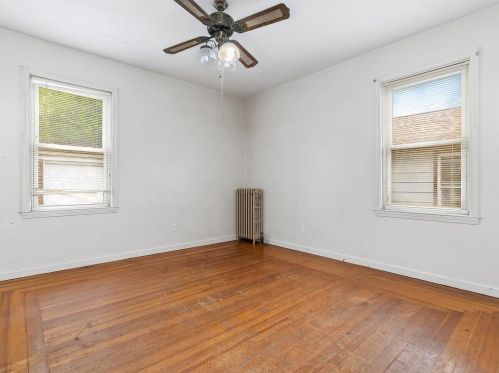 535 Manton Ave, Providence RI 02909-5616 exterior