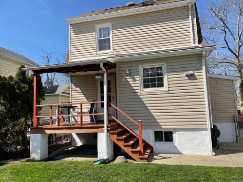 113 Cambridge St, Valley Stream NY 11581-1834 exterior