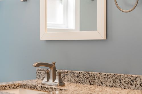 5600 Rutherford Ave, Chicago IL 60638-3247 exterior