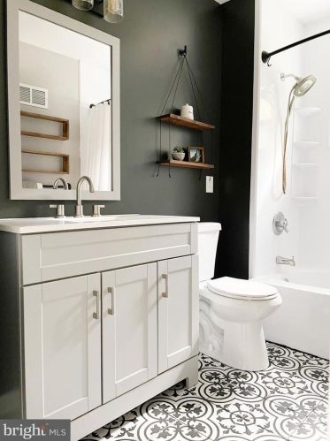 2325 Raleigh Dr, Lancaster PA 17601-2980 exterior