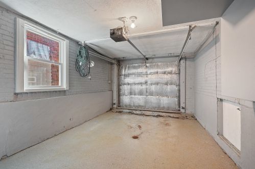 9323 Claremont Ave, Chicago IL 60643-6719 exterior