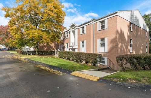 806 Camelot Dr, Pittsburgh, PA 15237-4980