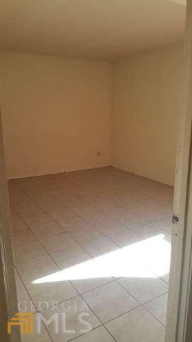 5923 Sutcliff Sq, Lithonia GA  30058-4781 exterior