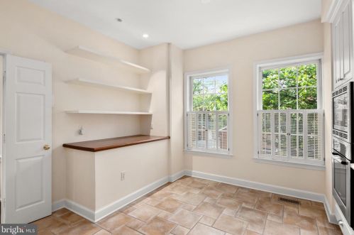 3648 Winfield Ln, Washington DC  20007-2348 exterior