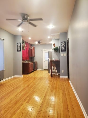 8746 Dante Ave, Chicago IL exterior