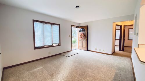 492 Emroy Ave, Elmhurst IL  60126-2019 exterior