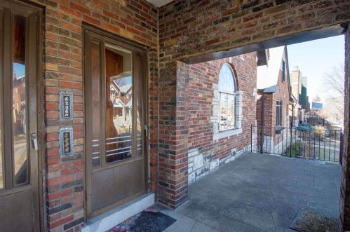 5236 Delor St, Saint Louis MO 63111-1643 exterior