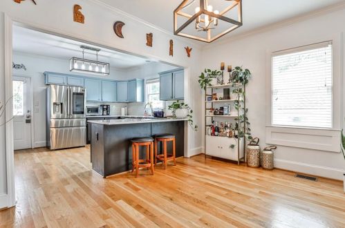 1985 Main St, Atlanta GA 30344-0016 exterior