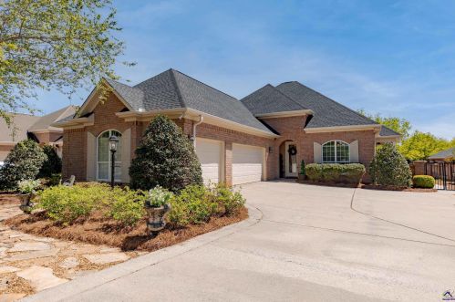 210 Macintosh Ln, Lithonia, GA 31028-6500