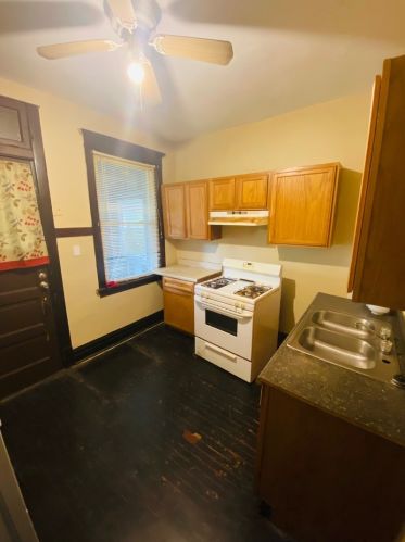 7125 Woodlawn, Chicago IL 60619-7929 exterior