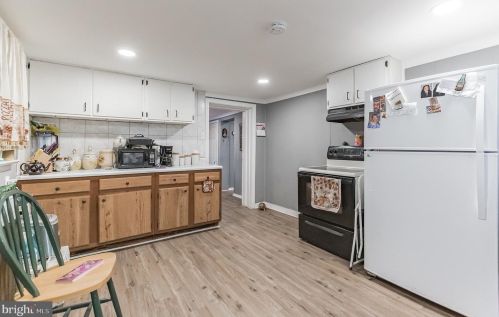 54 Upland Ave, Chester PA 19015-2427 exterior