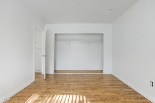 5325 Driftwood St, Oxnard CA 93035-1030 exterior