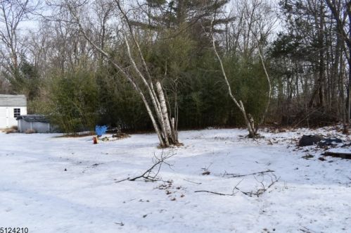 1020 Owassa Rd, Fredon NJ 07860-4120 exterior