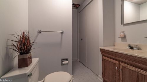 6714 Deer Spg Ln, Middletown MD 21769-6634 exterior