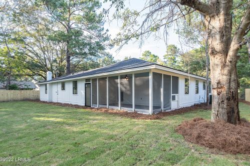 80 Shults Rd, Bluffton SC 29910-6013 exterior