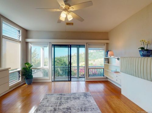 1994 Alaeloa St, Honolulu HI 96821-1021 exterior