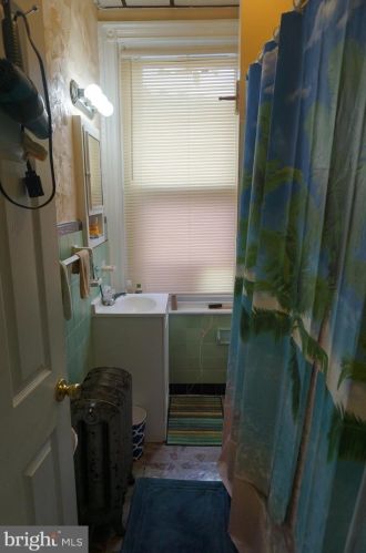 1851 Cambria St, Philadelphia PA 19134-3519 exterior