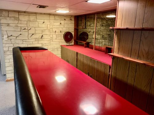 6420 49, Milwaukee WI 53208-1105 exterior