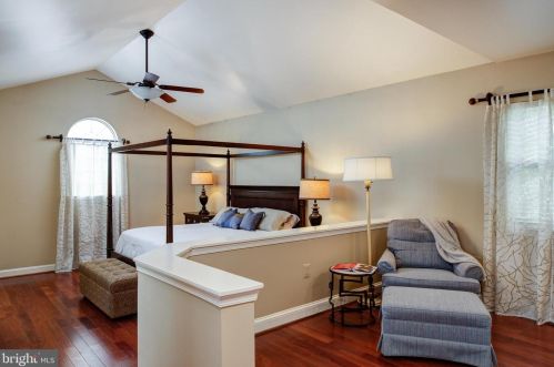 6310 Alderman Dr, Alexandria VA 22315-3730 exterior