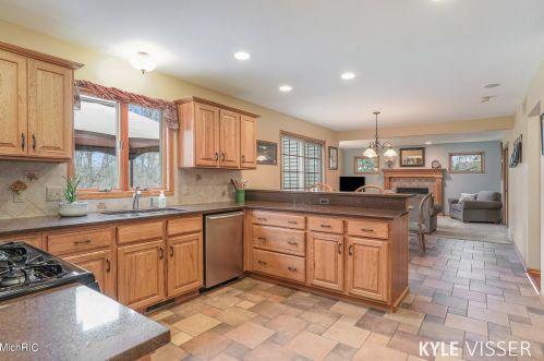 11711 Foreman St, Lowell MI 49331-9032 exterior