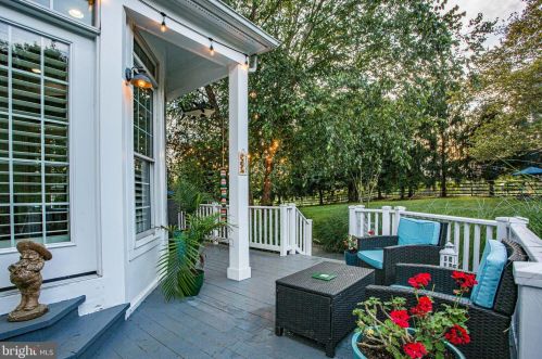 13606 Mt Prospect Dr, Rockville MD 20850-3510 exterior