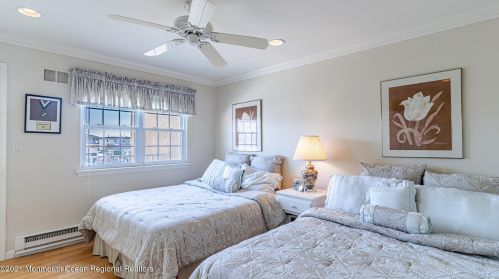 3071 Route 35, Lavallette NJ 08735-1623 exterior