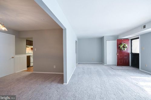 27 Providence Frg Rd, Limerick PA 19468-2905 exterior