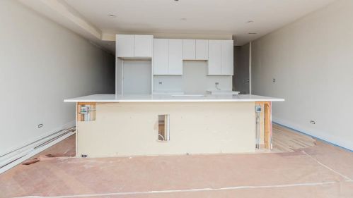 1634 Cermak Rd, Chicago IL 60623-2902 exterior