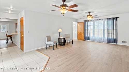 37 Chain Blvd, Berkeley Township NJ 08721-1925 exterior