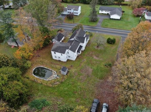 1075 Poquonock Ave, Windsor CT 06095-1234 exterior