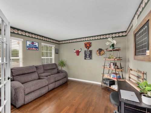 426 Raven Rd, Joliet IL 60404-8999 exterior