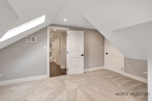 7870 Oakleaf Ave, Chicago IL  60707-1351 exterior