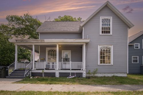 1467 Palmer Ave, Meskegon MI  49441-1772 exterior