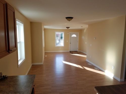 22 Hampden St, Springfield MA  01151-1212 exterior